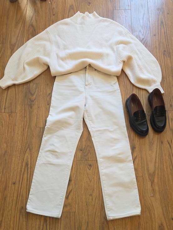 Banana Republic Sweaters - Banana Republic Cream Ribbed Crewneck Sweater Size S